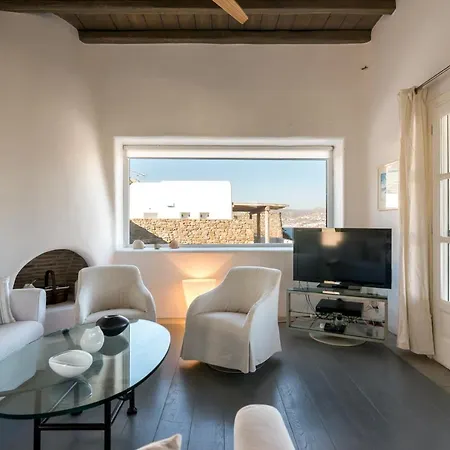 Entheos Grand Mykonos Villa