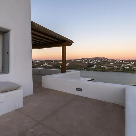 Entheos Grand Mykonos Villa